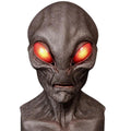 Máscara alien de ojos rojos
