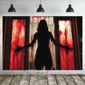 Fondo niña y cortinas de sangre 300×200